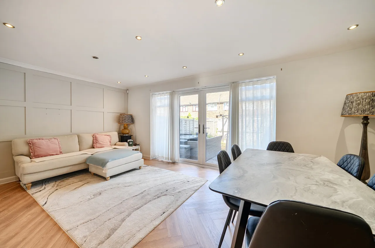 Prince Charles Crescent, Farnborough, Hampshire, GU14 8DQ, photo 6