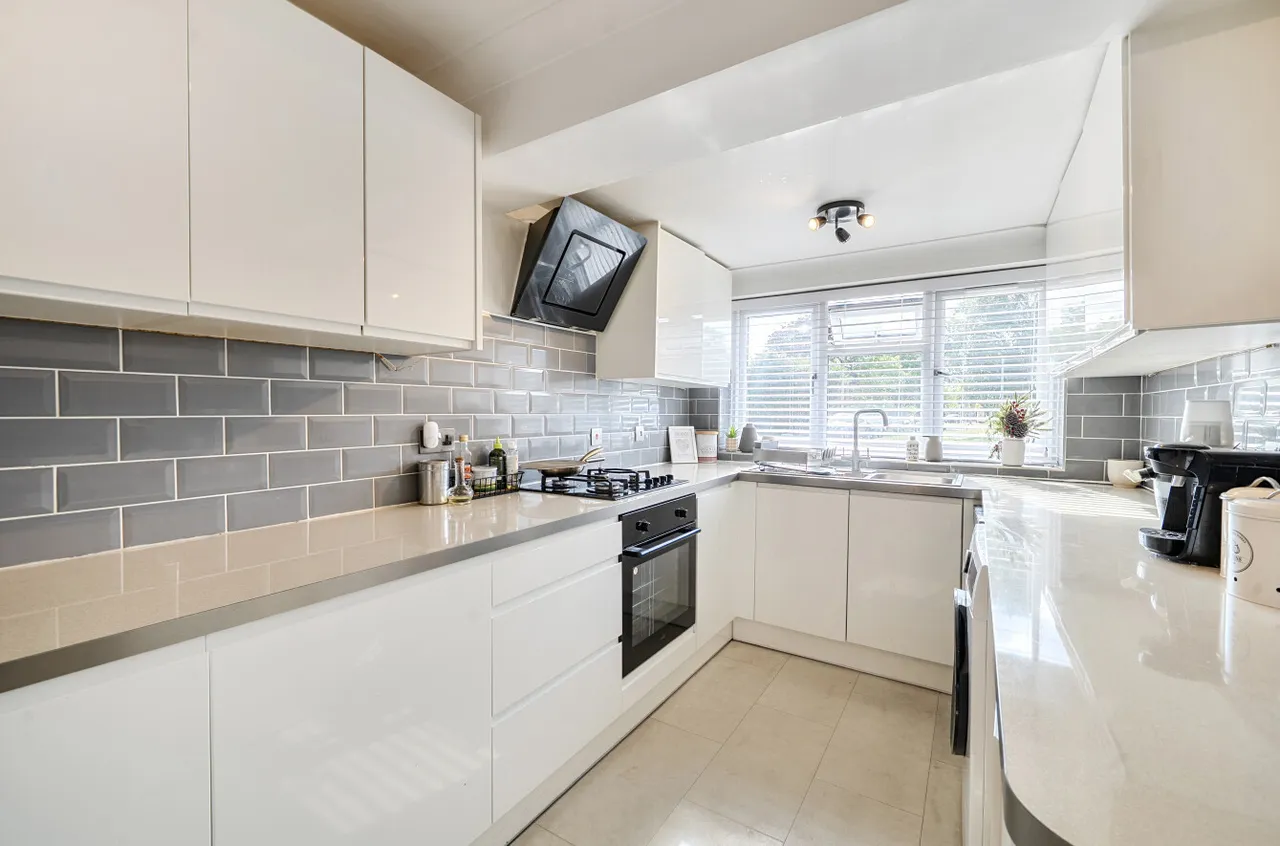 Prince Charles Crescent, Farnborough, Hampshire, GU14 8DQ, photo 4