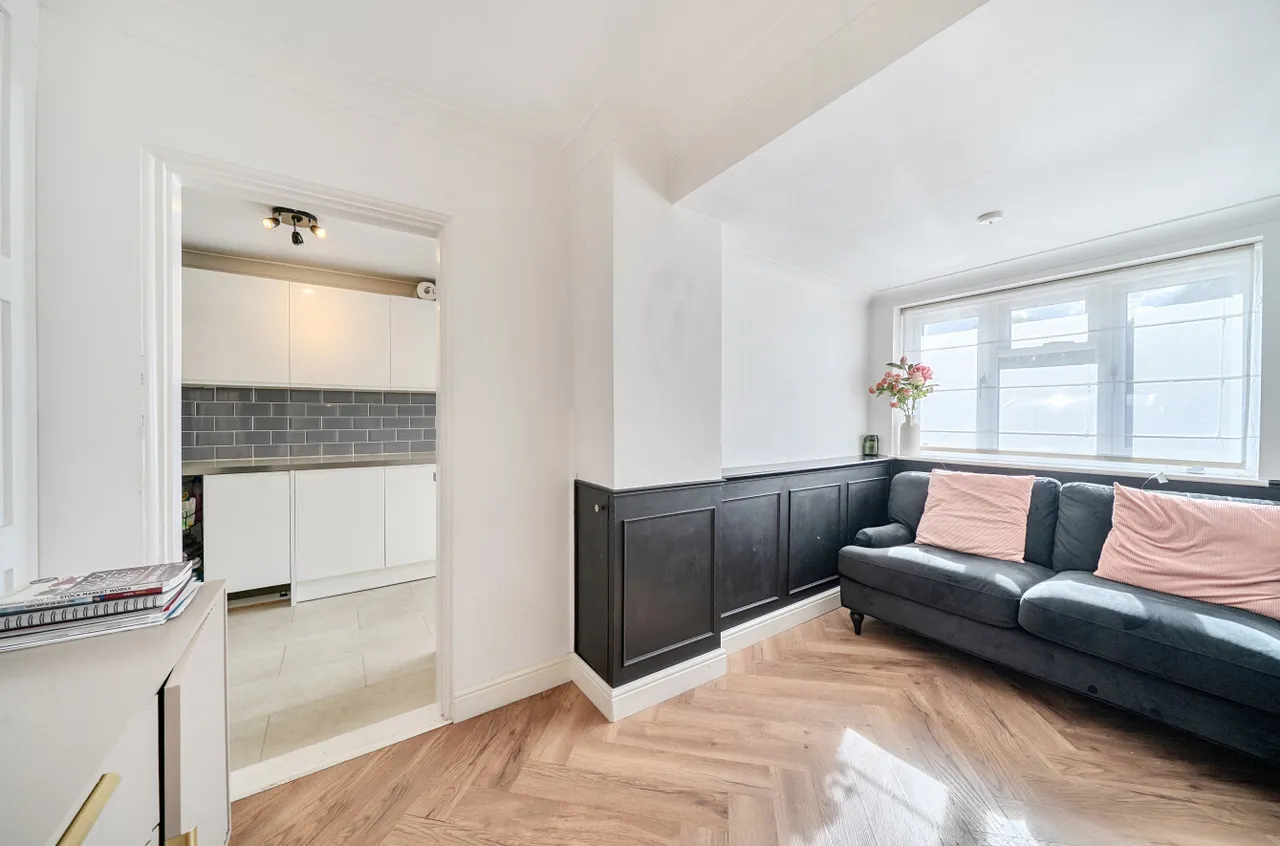 Prince Charles Crescent, Farnborough, Hampshire, GU14 8DQ, photo 7