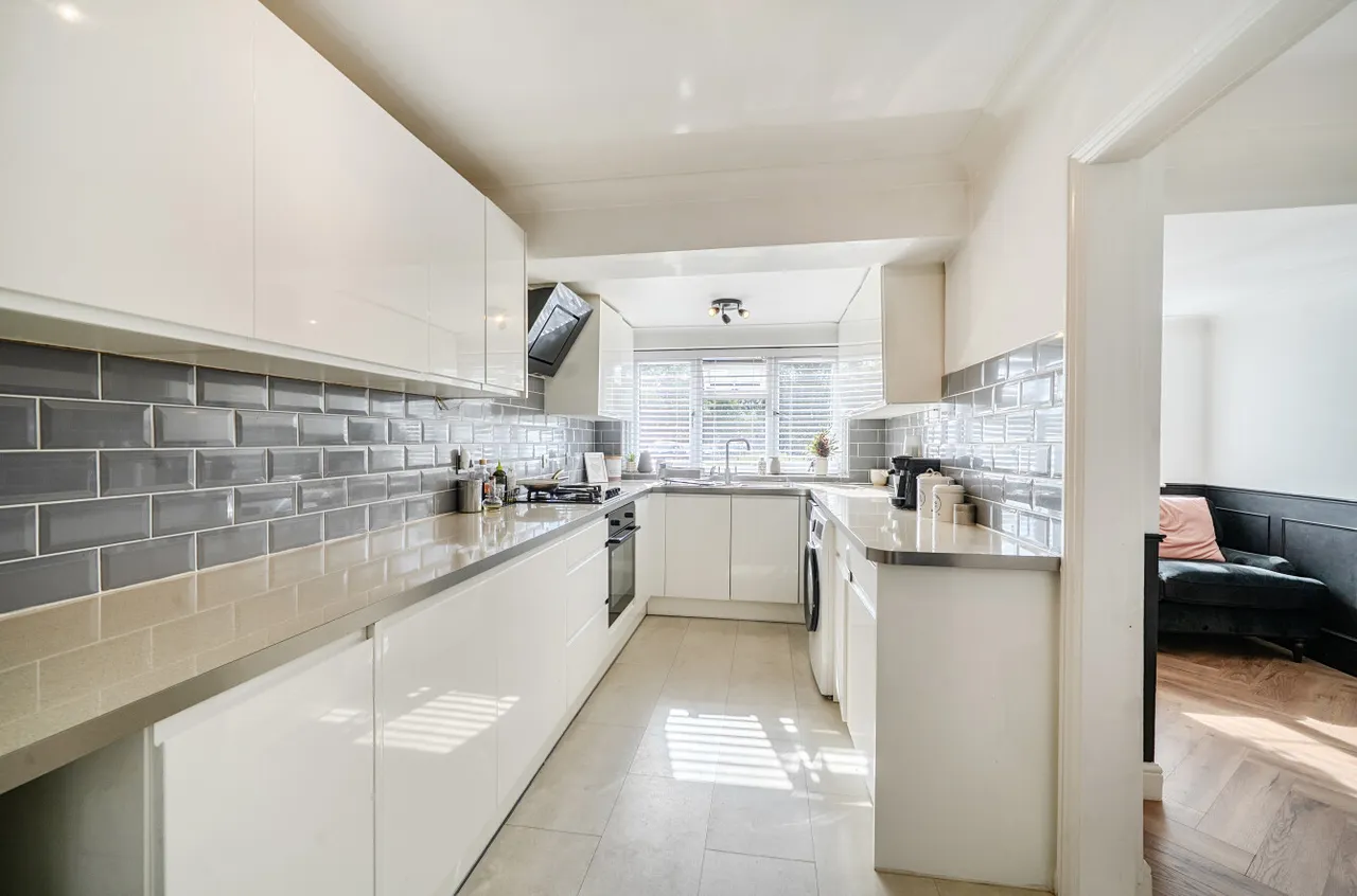 Prince Charles Crescent, Farnborough, Hampshire, GU14 8DQ, photo 2