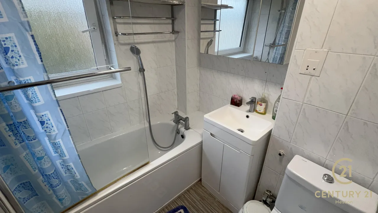 Edgar Road, Hounslow, TW4, photo 10