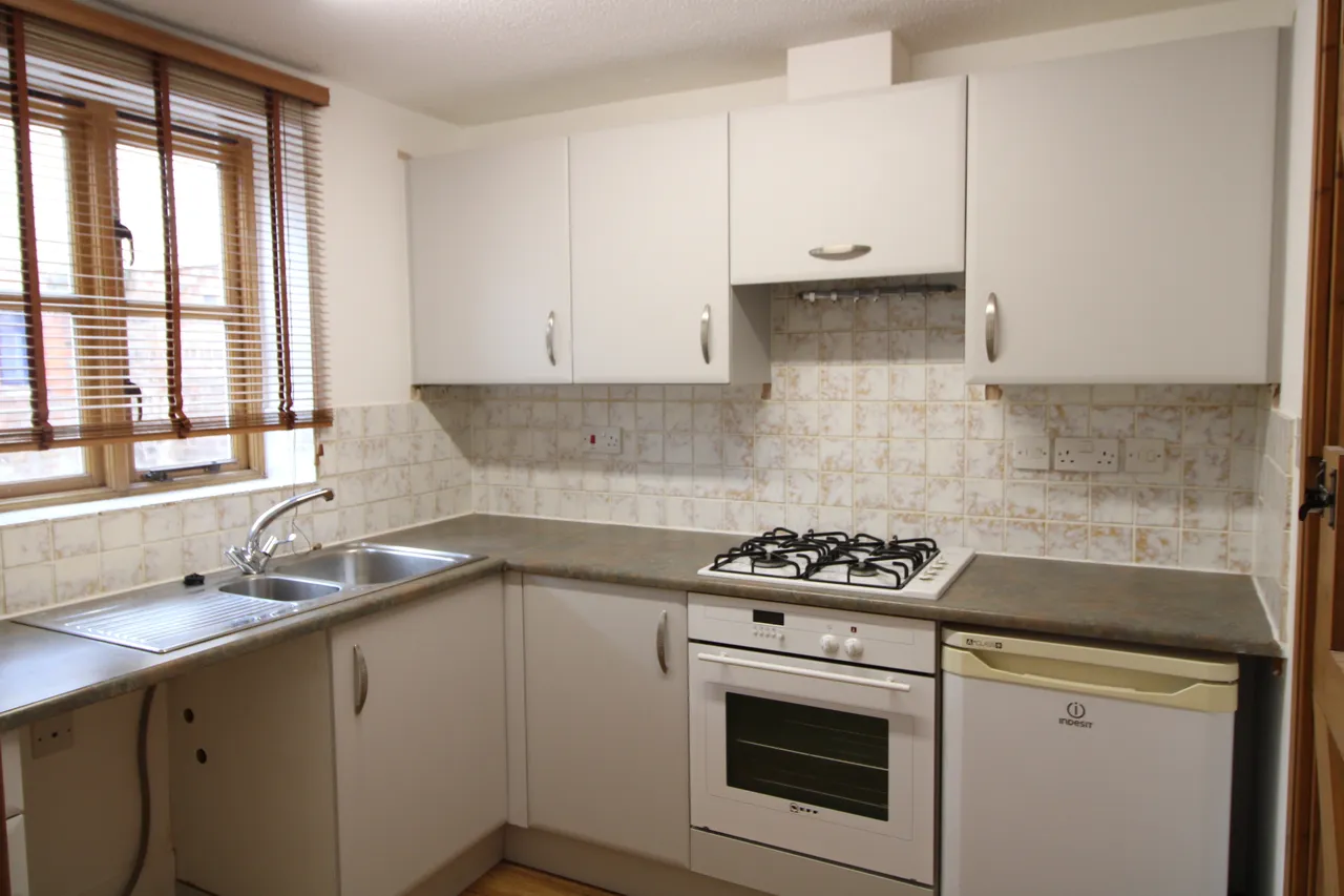 Priory Court, Bridgwater, photo 4