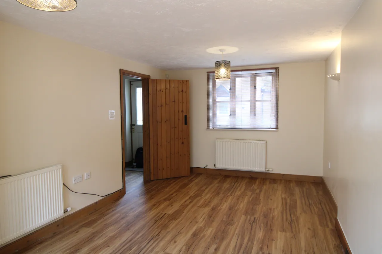 Priory Court, Bridgwater, photo 3