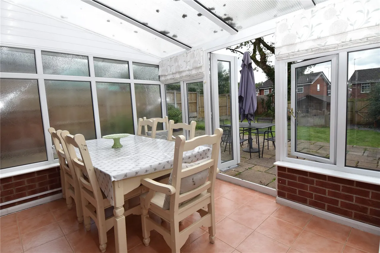 Bascote Close Webheath, Redditch, B97 5XF, photo 7