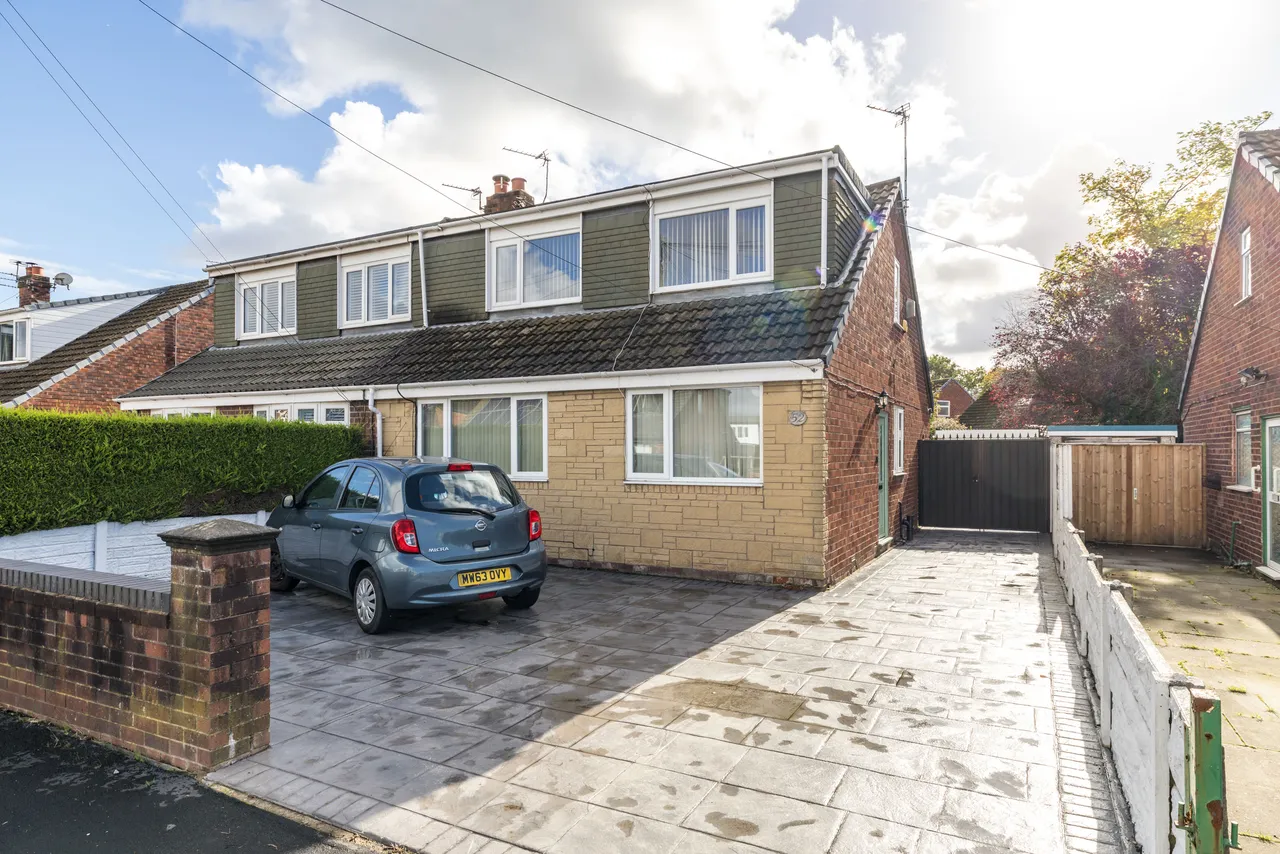 4 bed house for sale, Ruskin Crescent, Abram, WN2