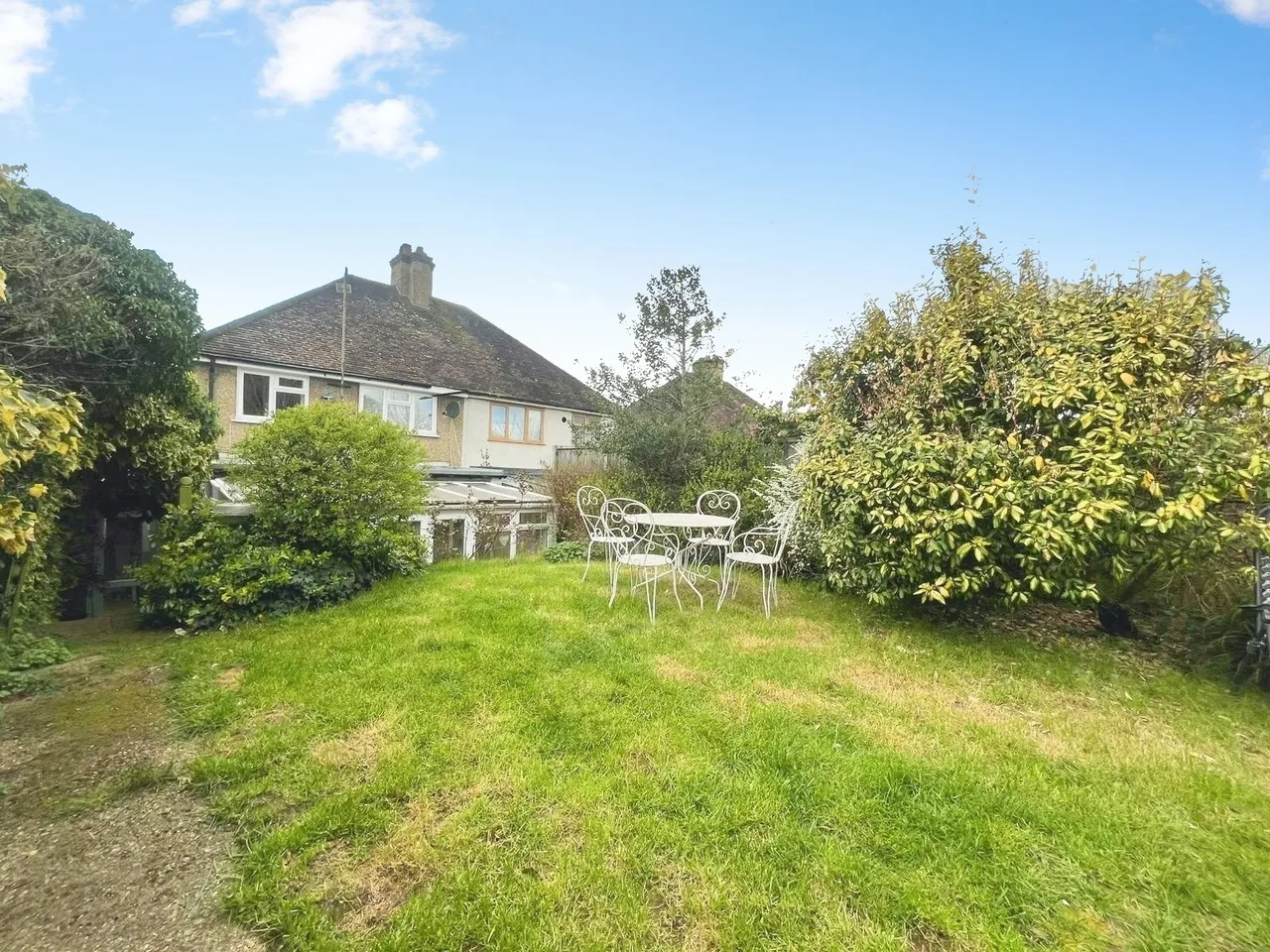 Weydon Hill Road, Farnham, GU9, photo 4