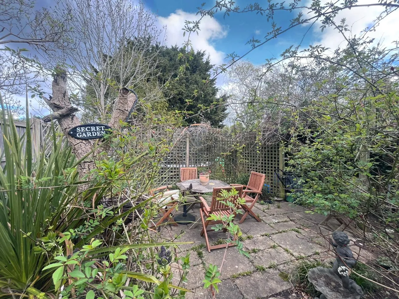 Weydon Hill Road, Farnham, Surrey, GU9 8NX, photo 16