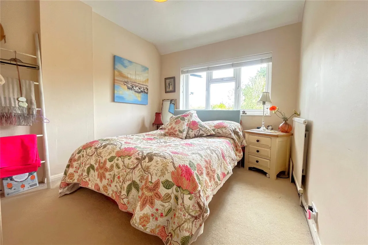 Weydon Hill Road, Farnham, Surrey, GU9 8NX, photo 7