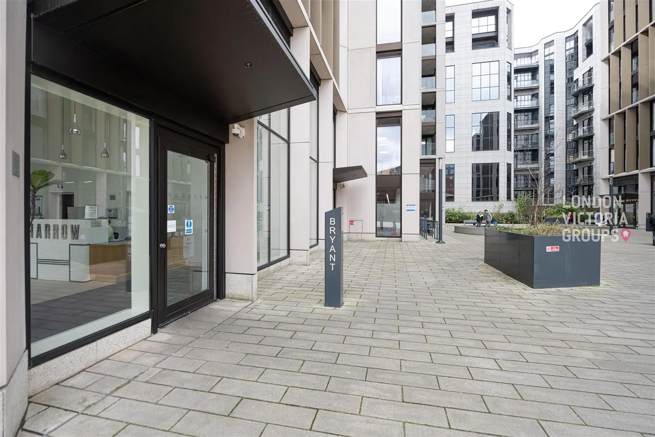 Perceval Square, Harrow, photo 15