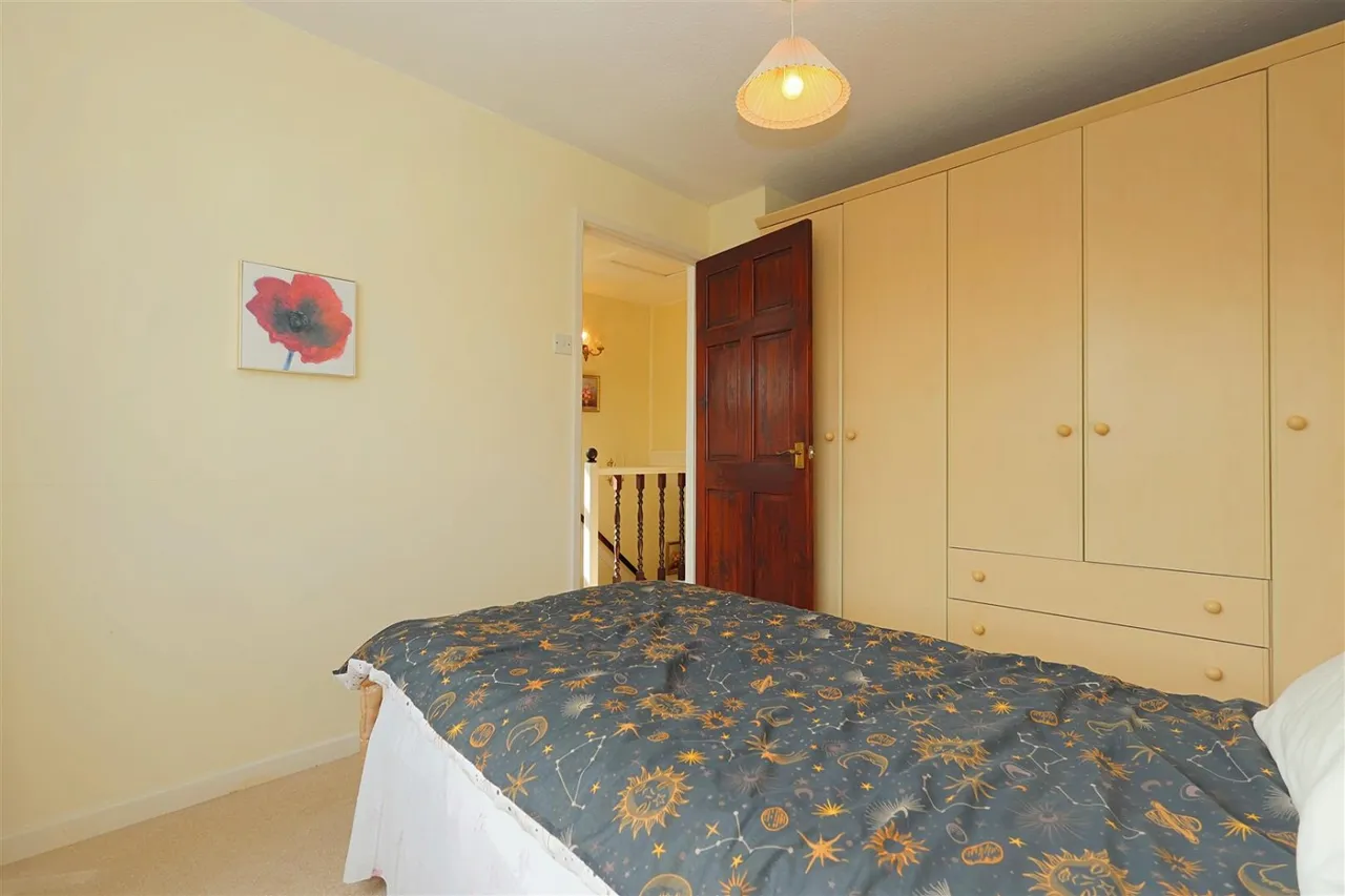 Merton Avenue, Farsley, LS28, photo 10