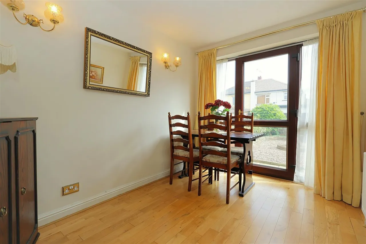 Merton Avenue, Farsley, LS28, photo 5