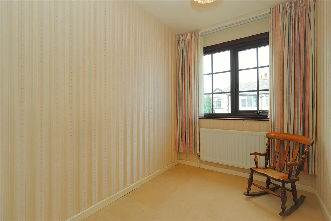 Merton Avenue, Farsley, LS28, photo 12