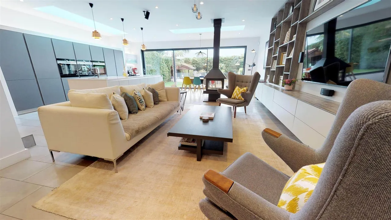 Alderton Mews, Alderton Hill, Loughton, photo 2
