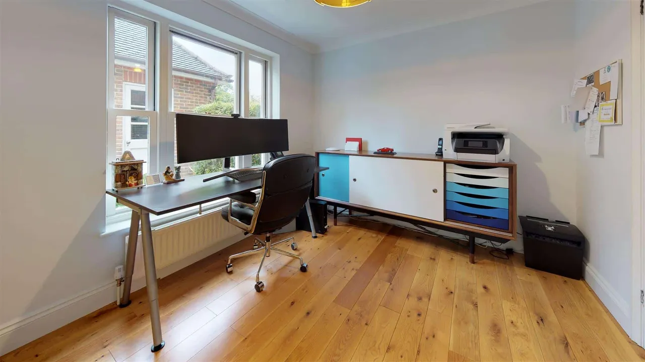Alderton Mews, Alderton Hill, Loughton, photo 9