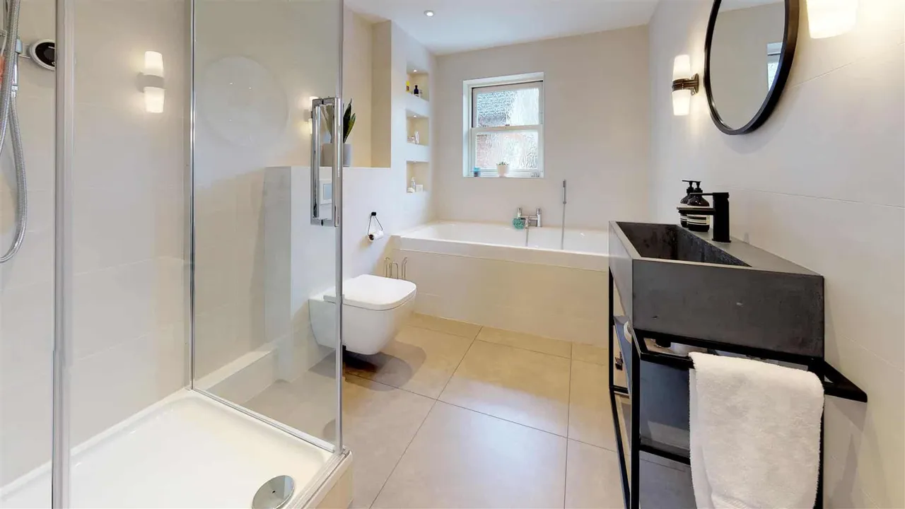 Alderton Mews, Alderton Hill, Loughton, photo 10