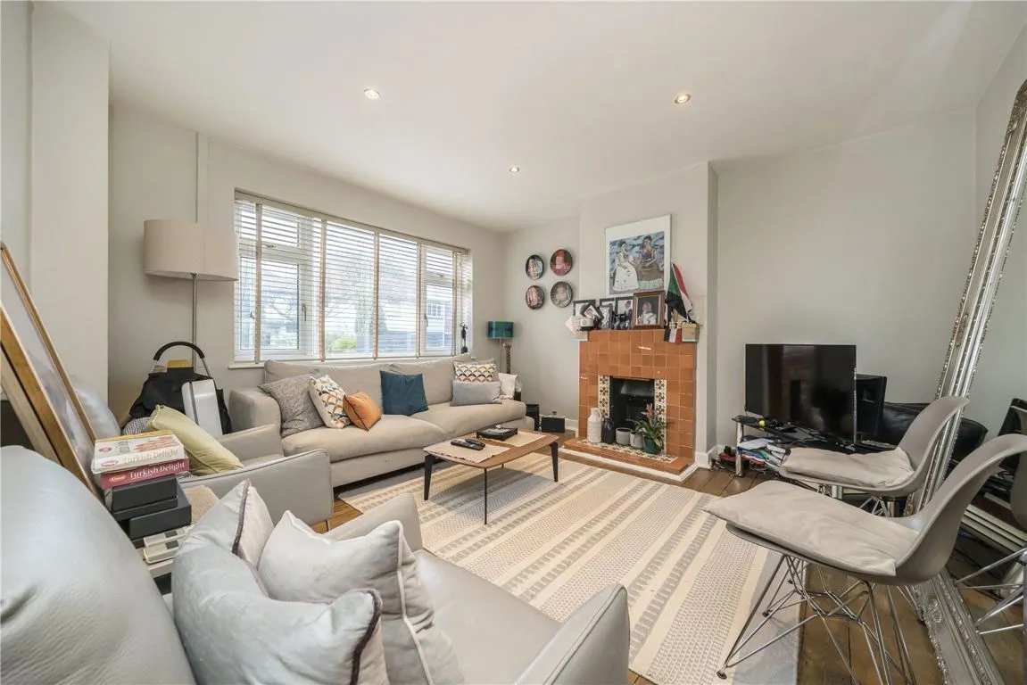 First Avenue, Acton, photo 2