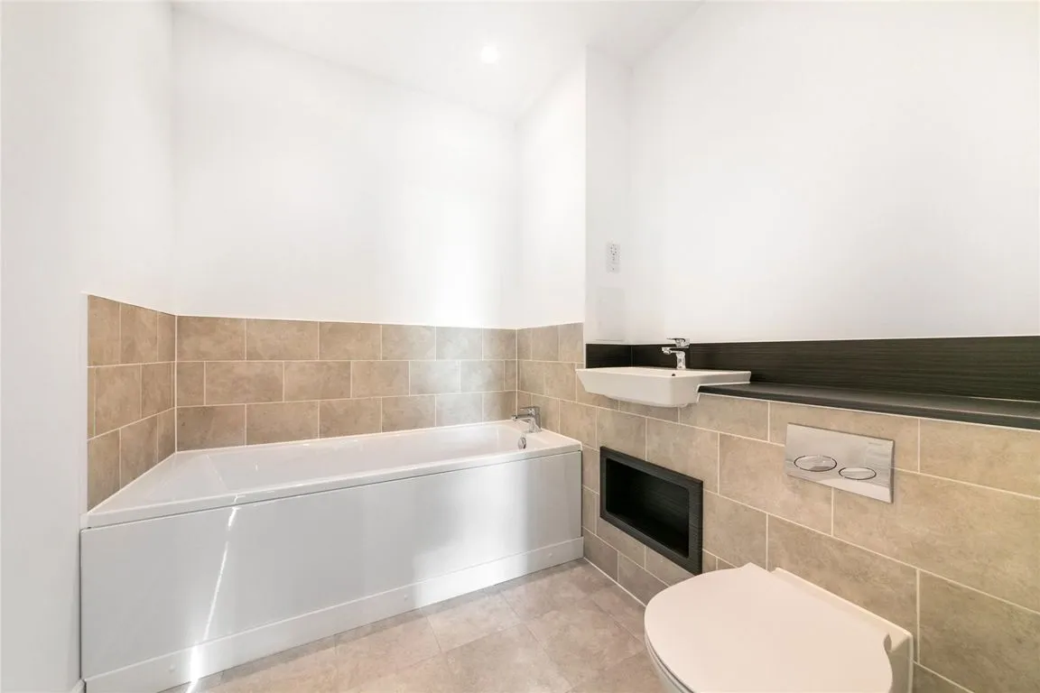 East Acton Lane, Acton, photo 12