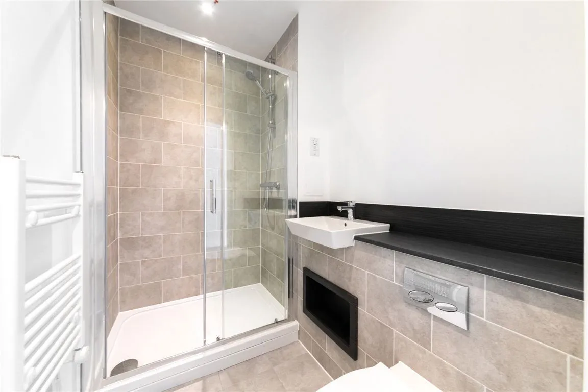 East Acton Lane, Acton, photo 9