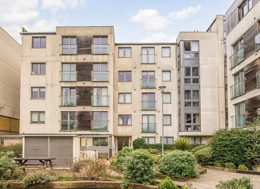 1 bed flat to rent — Garden Road, Richmond, TW9