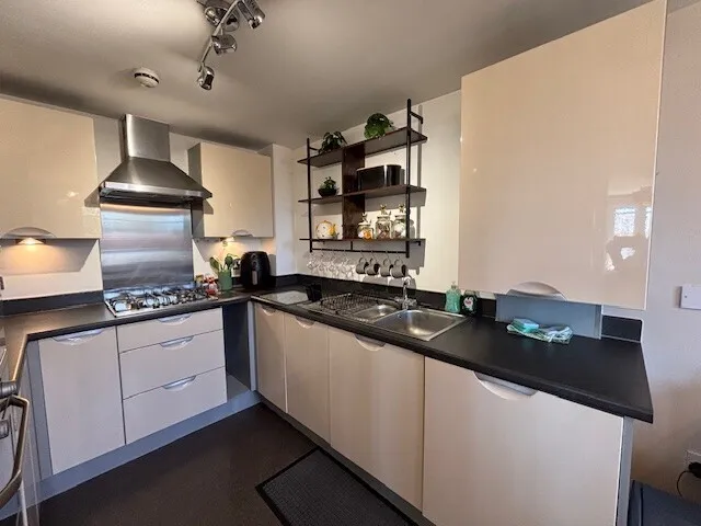 Pagoda Drive, Duporth, PL26, photo 5