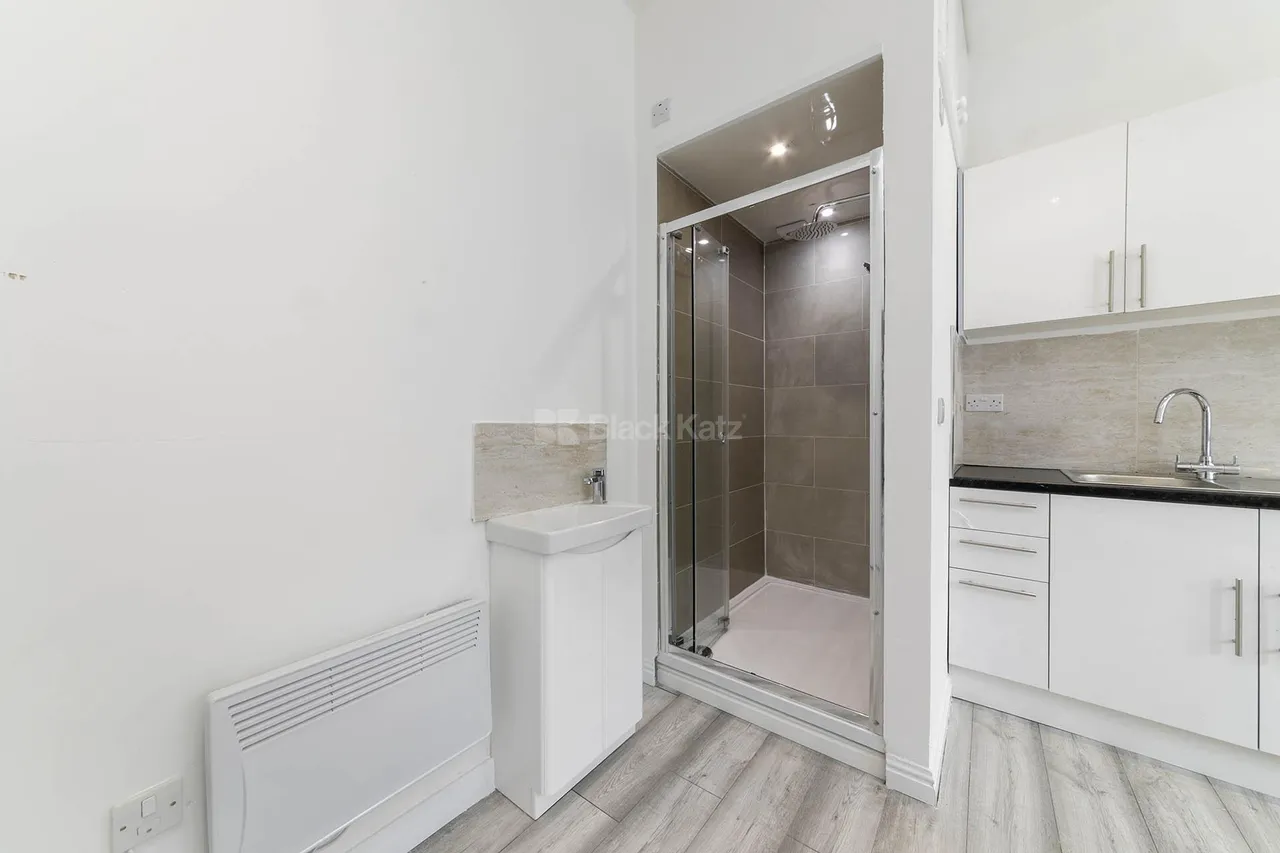 Callcott Road, London, NW6, photo 7