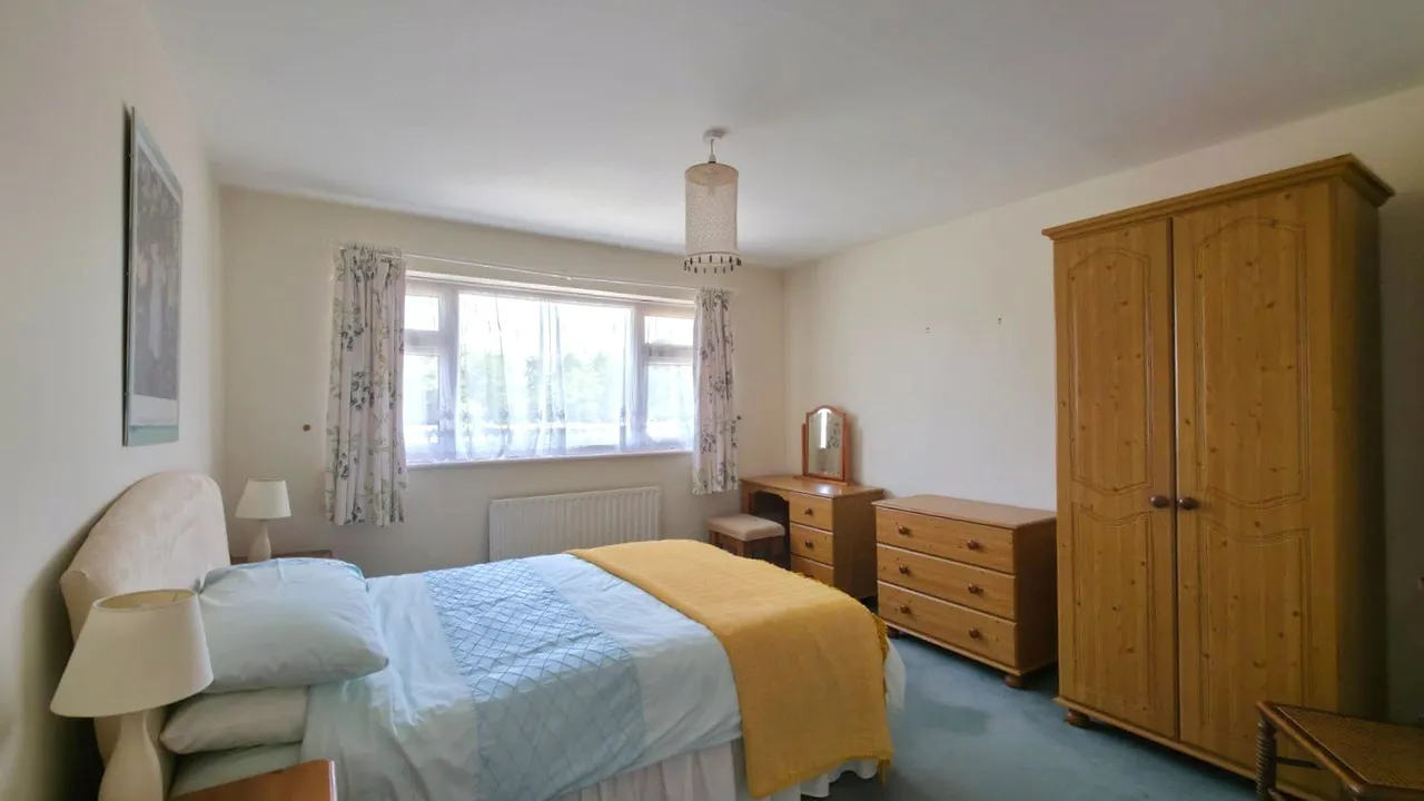 Fairway, Copthorne, RH10, photo 5