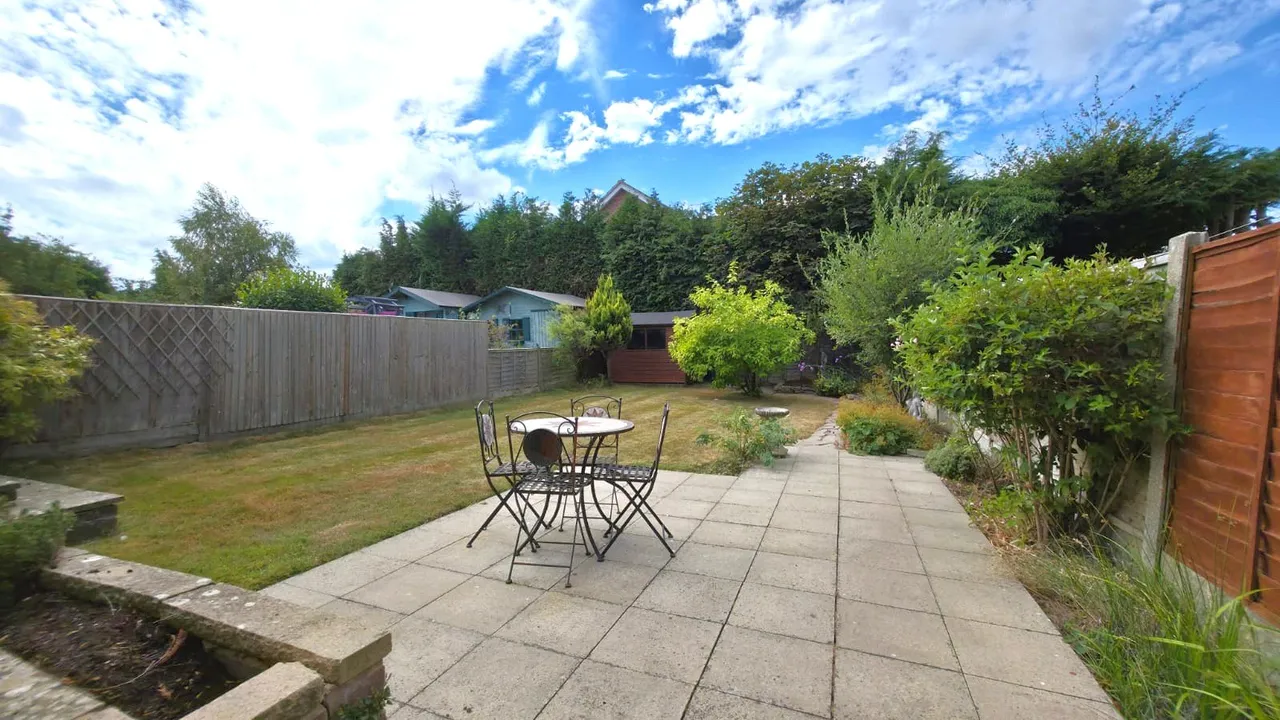 Fairway, Copthorne, RH10, photo 4
