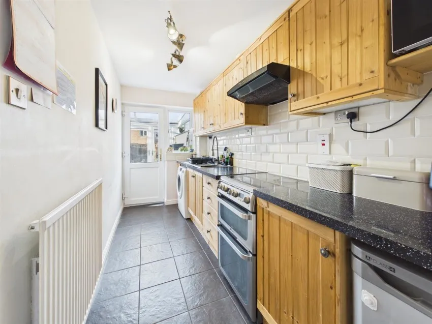 Filbert Close, Abbeydale, photo 5