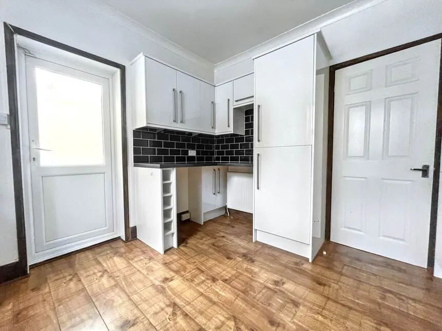 Cattistock Road, BH8, photo 13