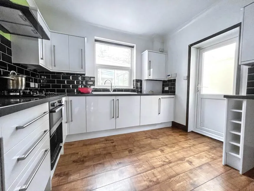 Cattistock Road, BH8, photo 24