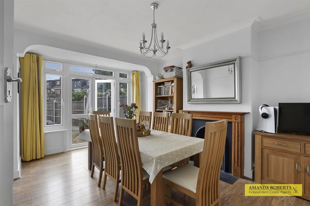 Endelbury Road, Chingford, photo 4