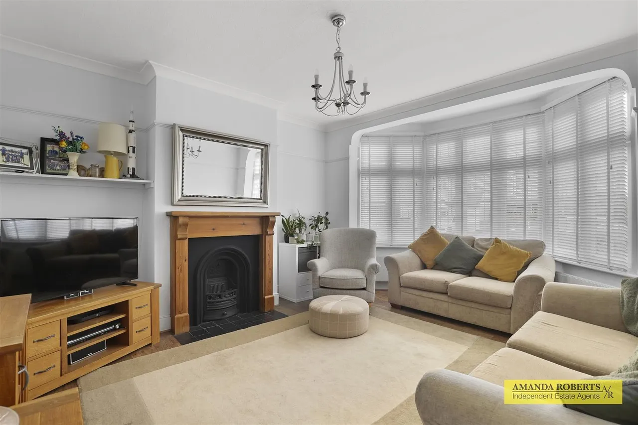 Endelbury Road, Chingford, photo 3