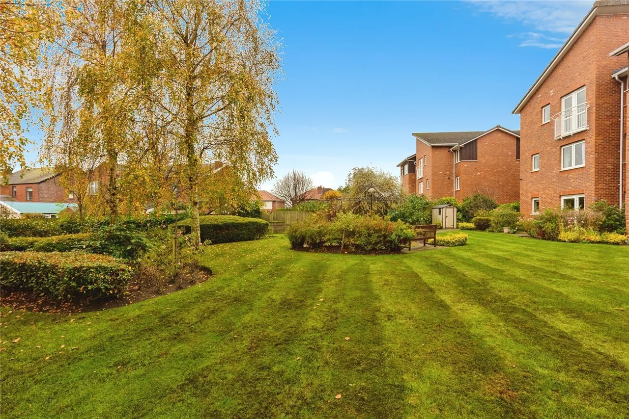 Peter Street, Hazel Grove, Stockport, Cheshire, SK7, photo 14