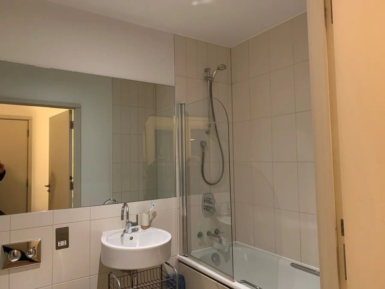 Watson Street, M3, photo 8