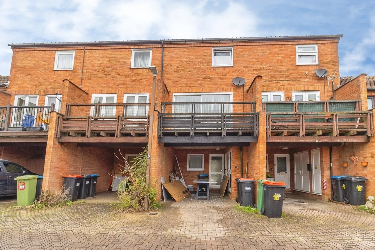 Fletchers Mews, Neath Hill, Milton Keynes, Buckinghamshire, MK14, photo 14