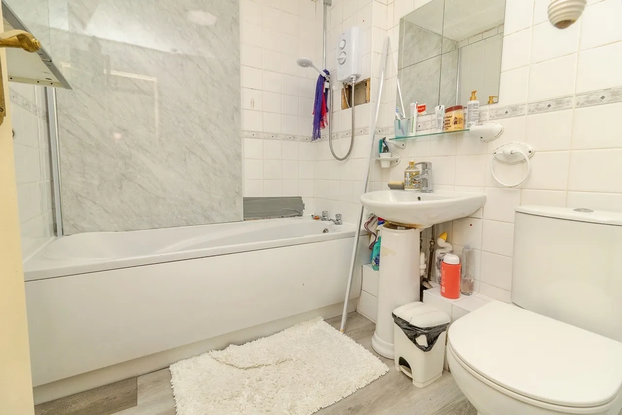 Fletchers Mews, Neath Hill, Milton Keynes, Buckinghamshire, MK14, photo 9