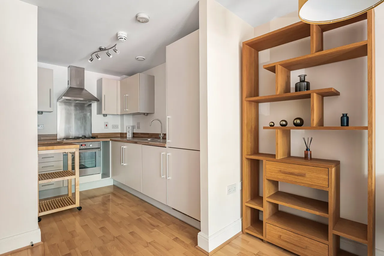 Spa Road, London, SE16, photo 9