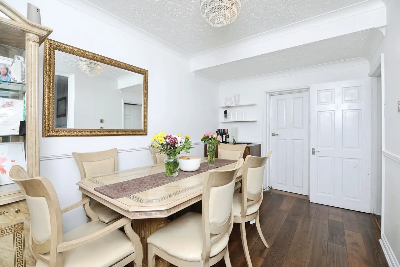 Waverley Avenue, Minster On Sea, ME12, photo 26