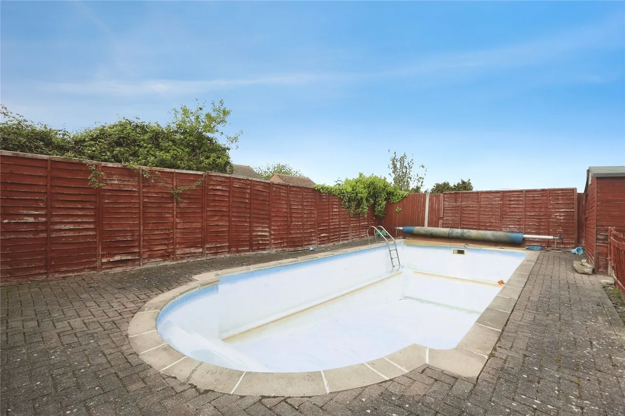 Waverley Avenue, Minster On Sea, ME12, photo 8