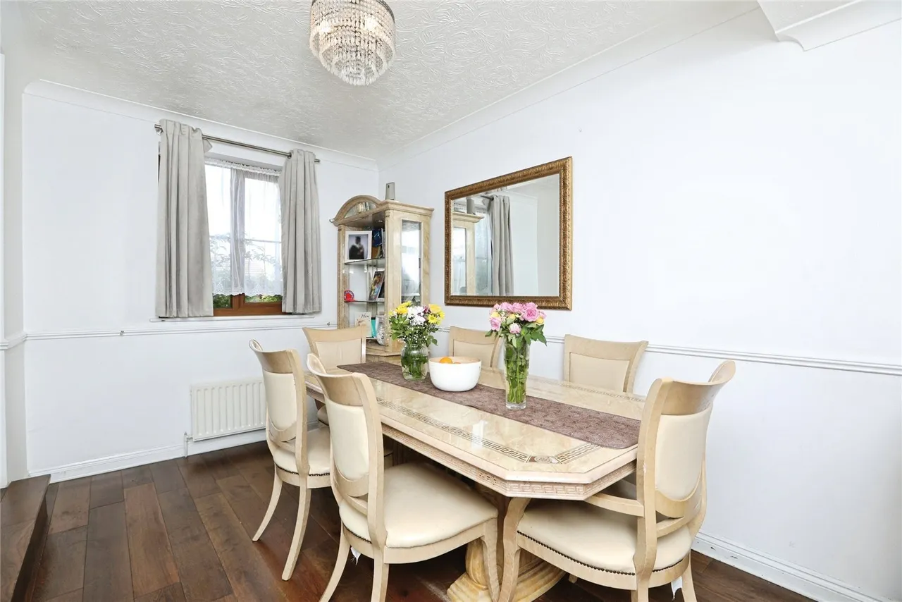 Waverley Avenue, Minster On Sea, ME12, photo 4