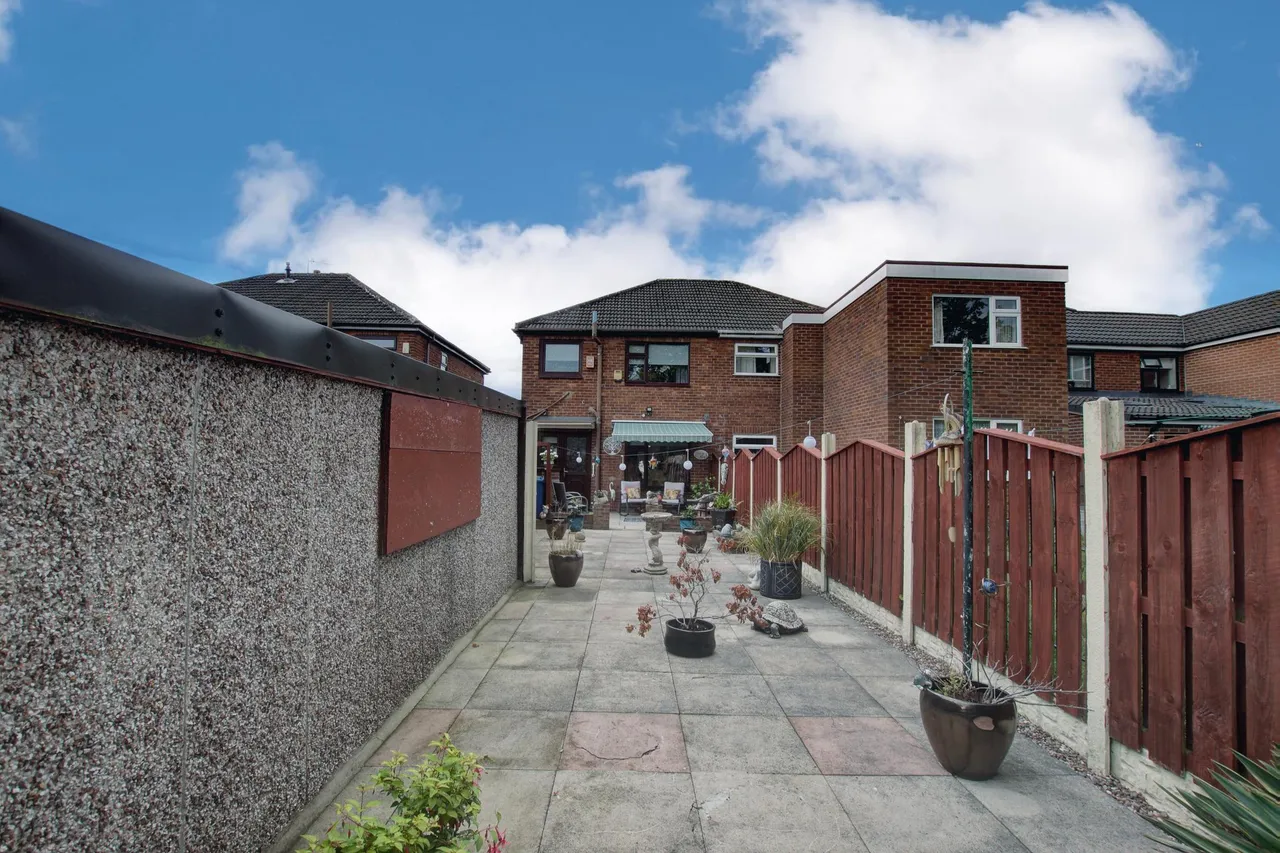 Rectory Avenue, Lowton, WA3, photo 19
