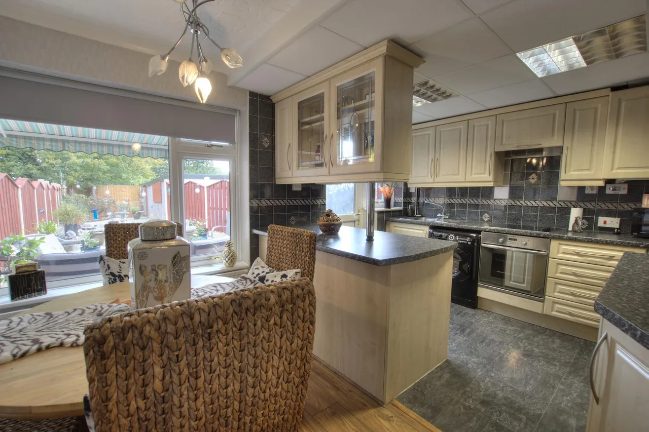 Rectory Avenue, Lowton, WA3, photo 2