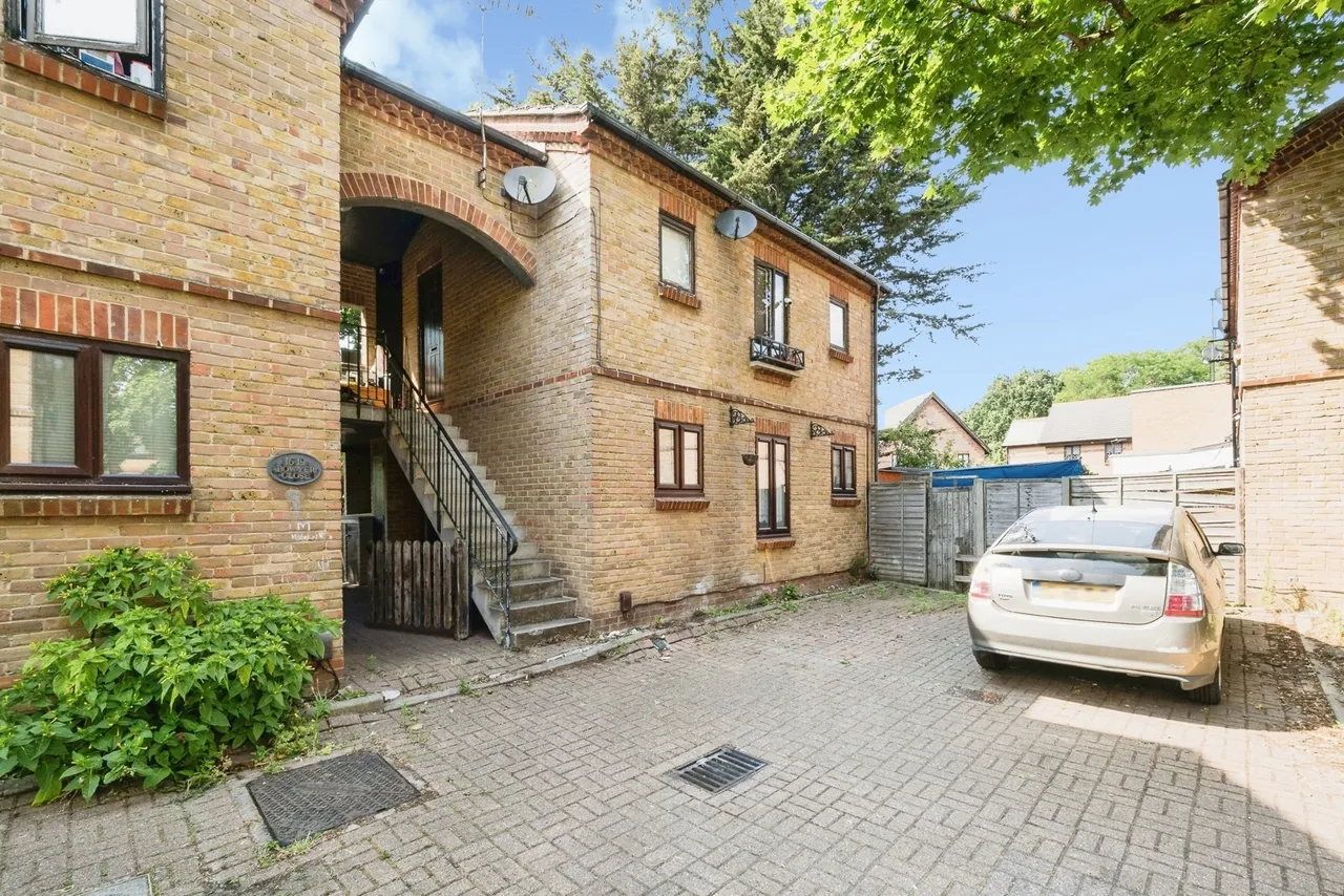 1 bed flat for sale — Bowyer Close, Beckton, London, E6