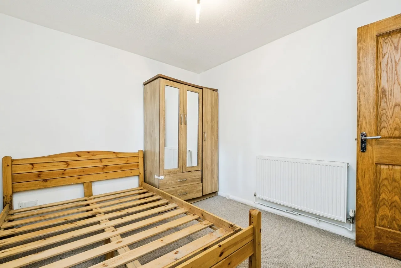 Bowyer Close, Beckton, London, E6, photo 6