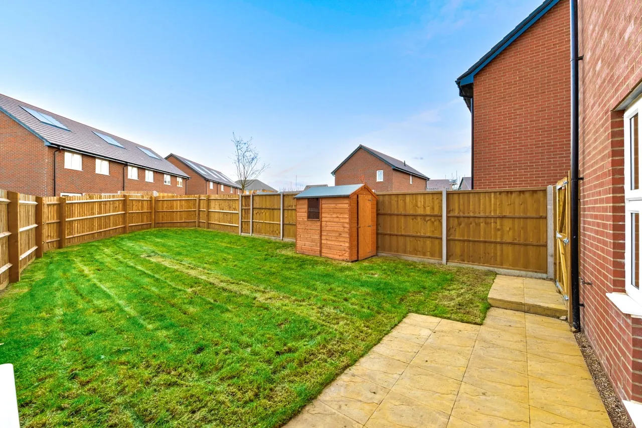 Lacaune Close, Whitehouse, Milton Keynes, Milton Keynes, MK8 1LE, photo 12