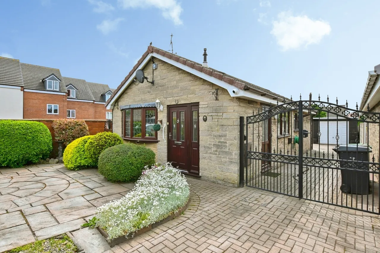 2 bed house for sale — North Street, Pinxton, Nottingham, Derbyshire, NG16
