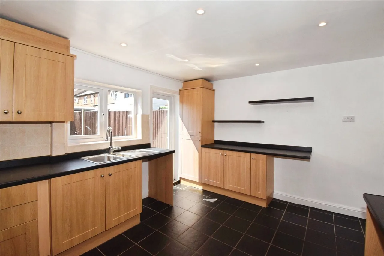 Lansdowne Grove, Wigston, LE18, photo 4