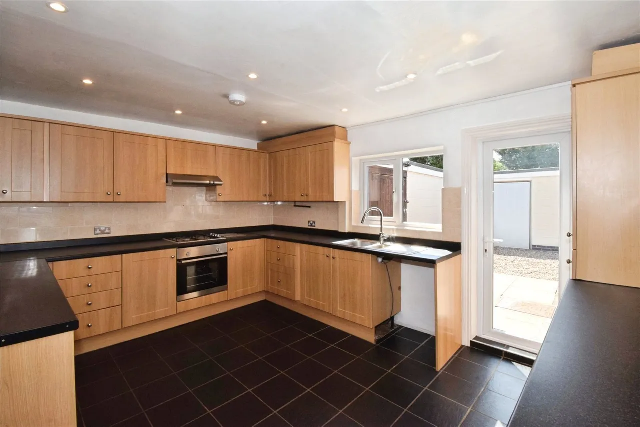 Lansdowne Grove, Wigston, LE18, photo 6