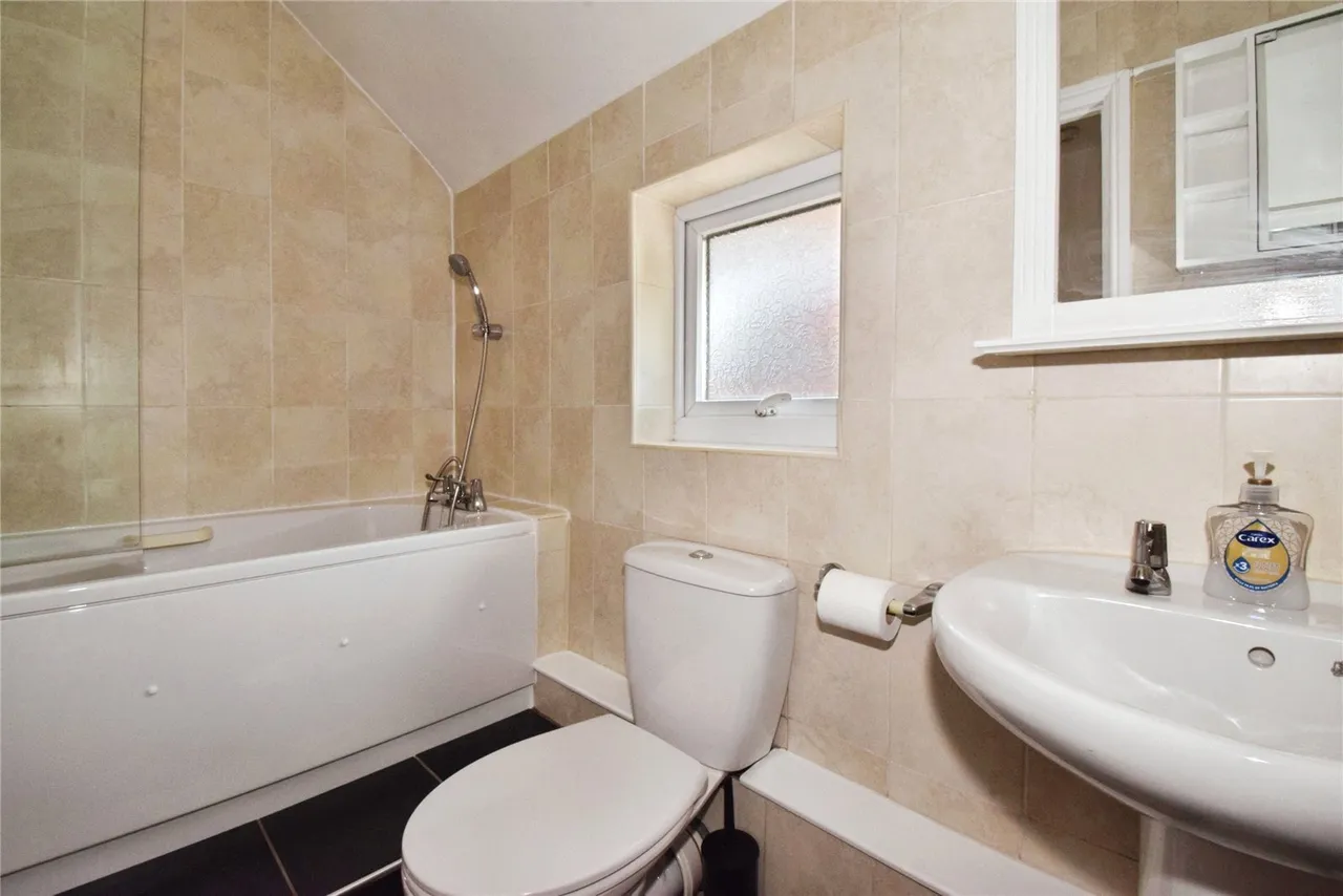 Lansdowne Grove, Wigston, LE18, photo 10