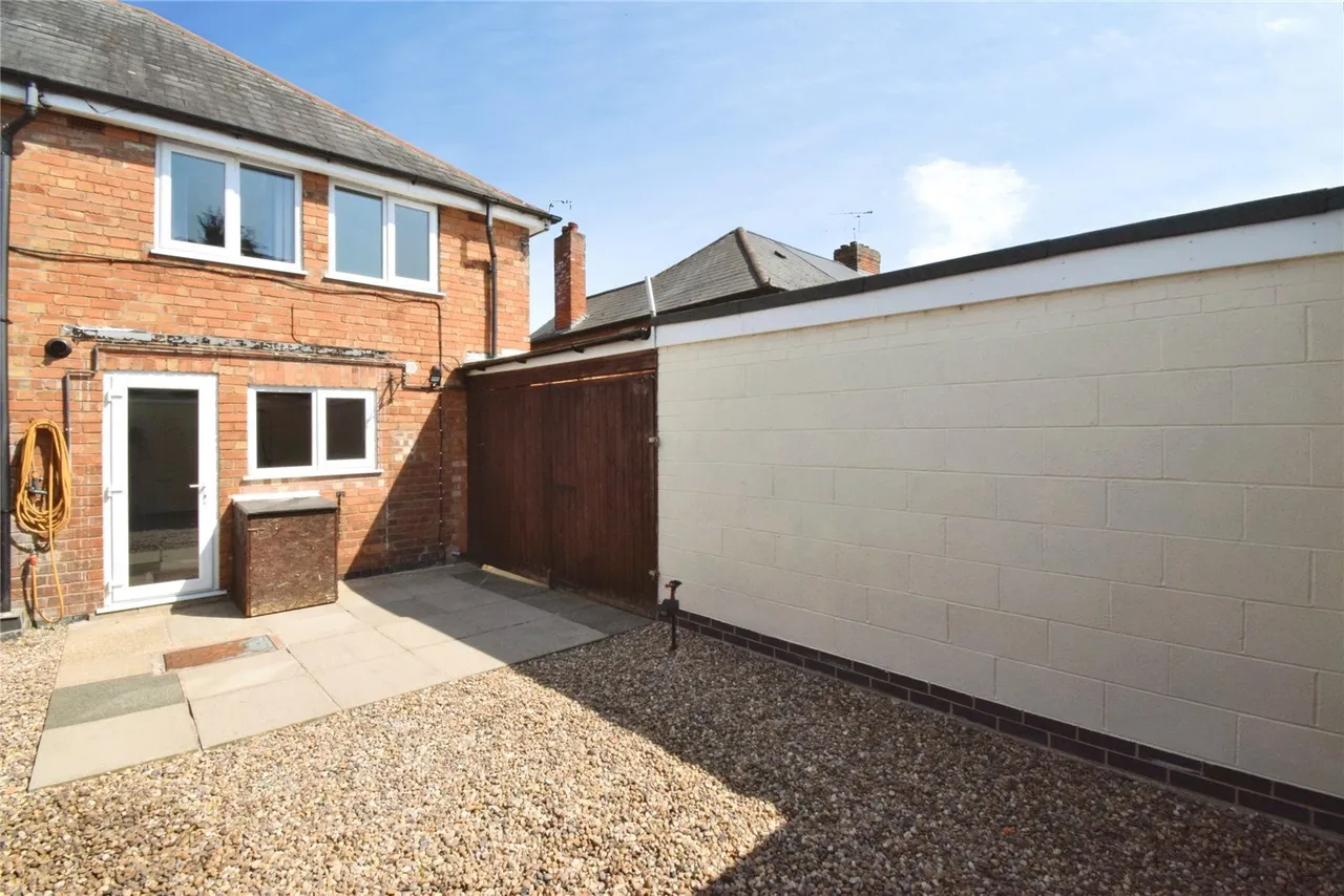 Lansdowne Grove, Wigston, LE18, photo 17